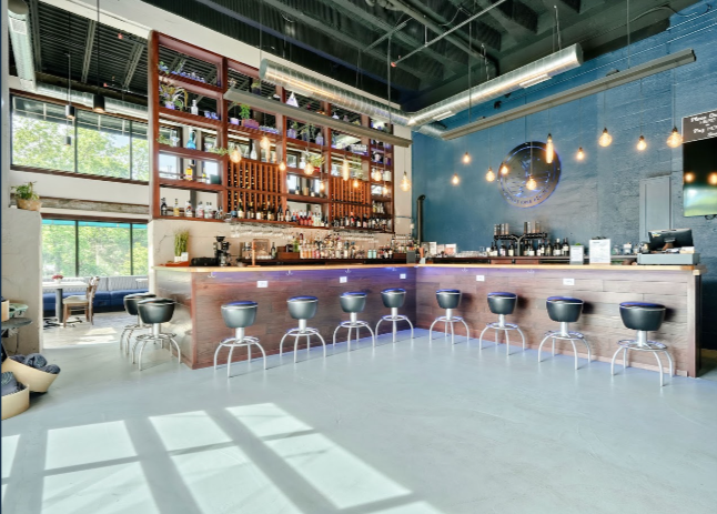 Announcement: Outlet 111 - Music On the Patio
